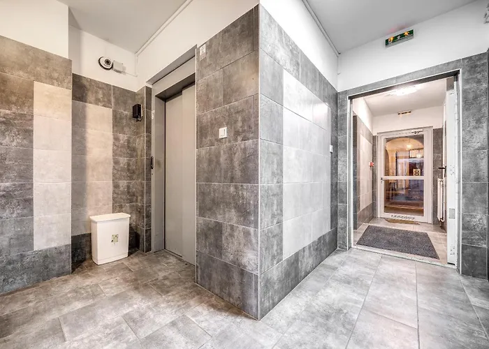 Dob Penthouse شقة *